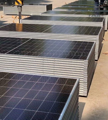 Un bon prix. Flexibilité Panneau solaire à cadre en acier léger pour une installation facile en ligne