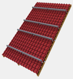 Un bon prix. centre commercial en céramique de tuile de panneau solaire de picovolte d'aluminium de systèmes de support de toit du panneau solaire 60m/S en ligne