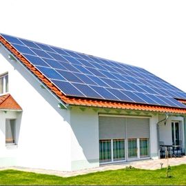 Un bon prix. Stents photovoltaïques de système solaire de support de toit de tuile d'argile étirant l'entretien facile extérieur galvanisé en ligne