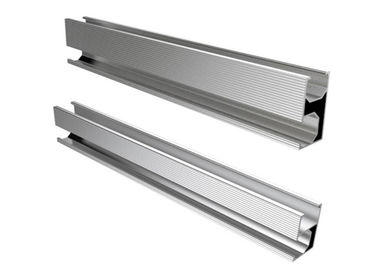 Un bon prix. Rail encoché par aluminium argenté pour le projet au sol de toit à énergie solaire de système en ligne