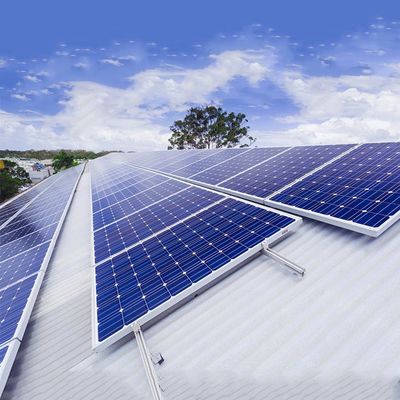 Un bon prix. Panneau solaire photovoltaïque galvanisé montant des systèmes en ligne