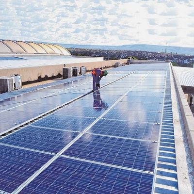 Un bon prix. toit de haute résistance de panneau solaire de feuille d'acier allié de 0.5mm-15mm montant des systèmes en ligne
