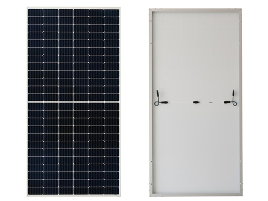 Un bon prix. Panneau solaire de la vente 530WP 535WP 540WP 545WP 550WP de silicium monocristallin populaire et chaud de CHNT en ligne