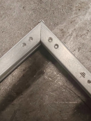 Un bon prix. Cadres de modules en acier à résistance élégante avec une excellente résistance à la corrosion et aux intempéries en ligne