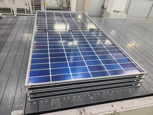 Un bon prix. Cadres de modules de capacité de charge Excellente résistance aux intempéries Panneau solaire Cadre en acier Installation facile en ligne