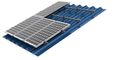 Un bon prix. Systèmes de support de toit de panneau solaire de tôle d'acier industriels sur outre du type alliage de haute résistance de grille en ligne