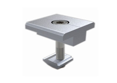 Un bon prix. Support fixant des brides de panneau solaire pour l'OEM de cadre d'alliage d'aluminium de 30mm-50mm admis en ligne