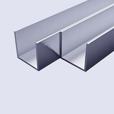 Un bon prix. Profil en acier galvanisé par section de C U pour le projet d'usine de picovolte en ligne