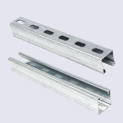 Un bon prix. Section galvanisée de recourbement froide de C pour les supports photovoltaïques en ligne