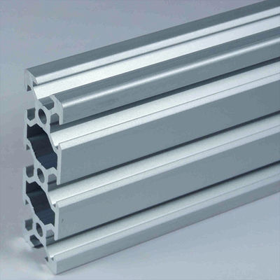 Un bon prix. AL6005-T5 Profiles d'extrusion en aluminium, supports de montage photovoltaïques solaires 1,4 kN/m2 en ligne