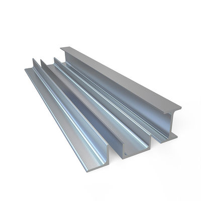 Un bon prix. Supports enduits galvanisés de panneau solaire de la Manche d'acier de section de C U pour le projet d'usine de picovolte en ligne