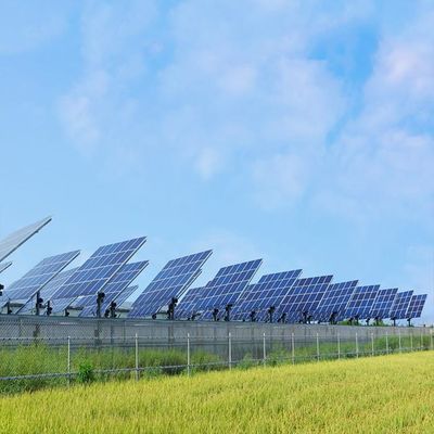 Un bon prix. Le ciment en aluminium anticorrosion de rails bloque le toit de panneau solaire montant des systèmes en ligne