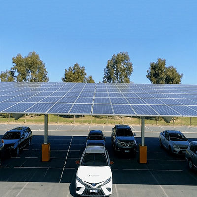 Un bon prix. Le bâtiment commercial de champ ouvert a intégré les parkings solaires de Photovoltaics en ligne