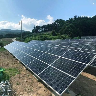 Un bon prix. Au sol galvanisé par métal de structures de support de picovolte de base monté en ligne