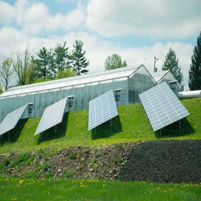 Un bon prix. Kit plat photovoltaïque en acier de support de panneau solaire de centrale Q235 en ligne