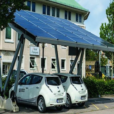 Un bon prix. 5deg 10deg 15deg a anodisé les systèmes solaires de parking en aluminium pour le paysage en ligne
