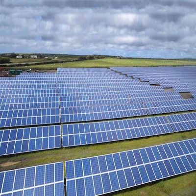 Un bon prix. La terre solaire galvanisée de solides solubles montant la charge 30psf de neige de systèmes en ligne