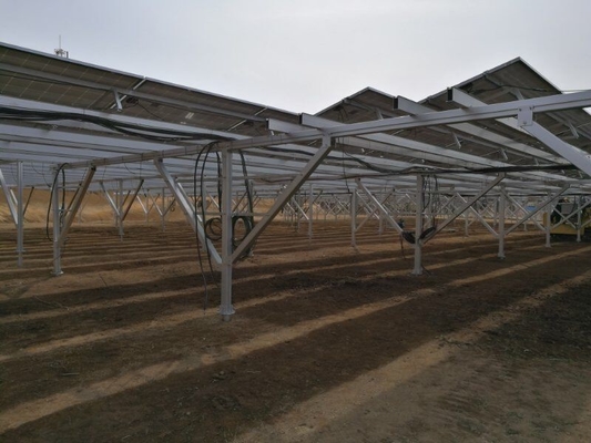 Un bon prix. 10 - 60deg parenthèse solaire de systèmes montée par terre en aluminium de l'installation 6005-T5 picovolte en ligne