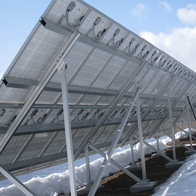 Un bon prix. Système de montage au sol solaire photovoltaïque en acier galvanisé à chaud en ligne