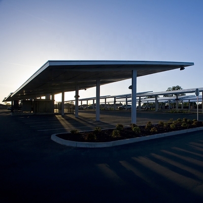 Un bon prix. Système de montage solaire de parking de port de garage de voiture d'auvent de support de parenthèse solaire solaire en aluminium de système en ligne